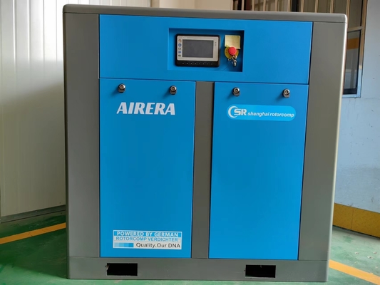VSD-Schroefcompressor met het Koelen de Omgevingstemperatuur van de Luchttemperatuur ≤45℃ van -10℃ aan +45℃